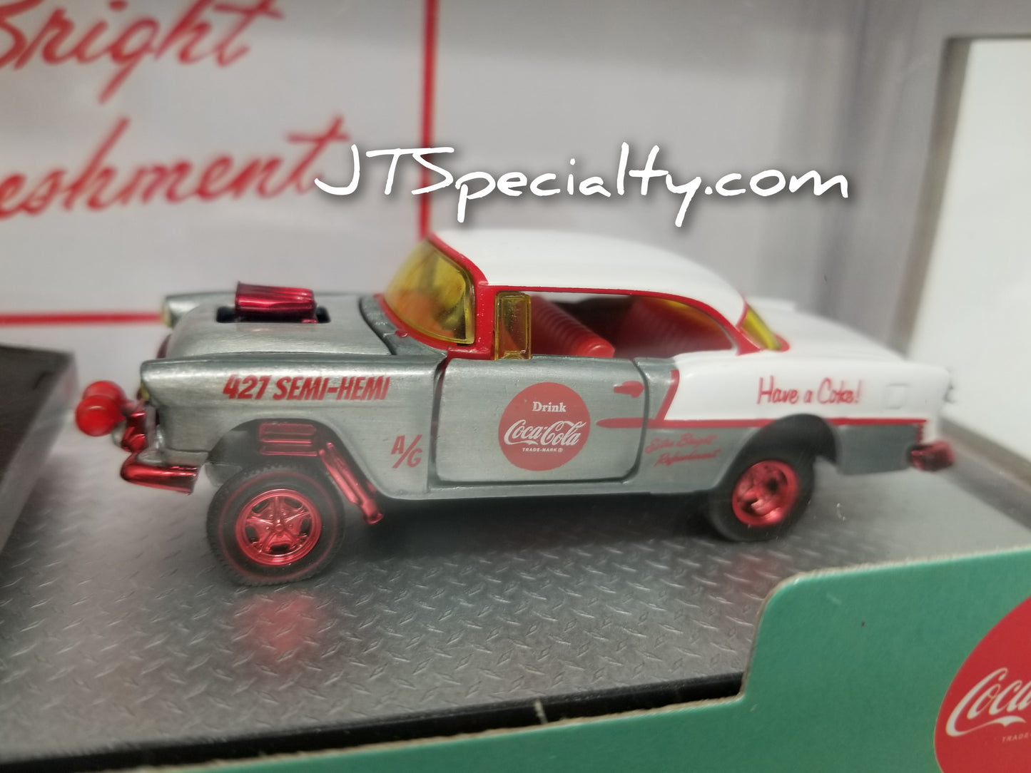 M2 SUPER CHASE 1958 Chevrolet Spartan LCF & 1955 Bel Air Gasser - Coca-Cola Auto Hauler