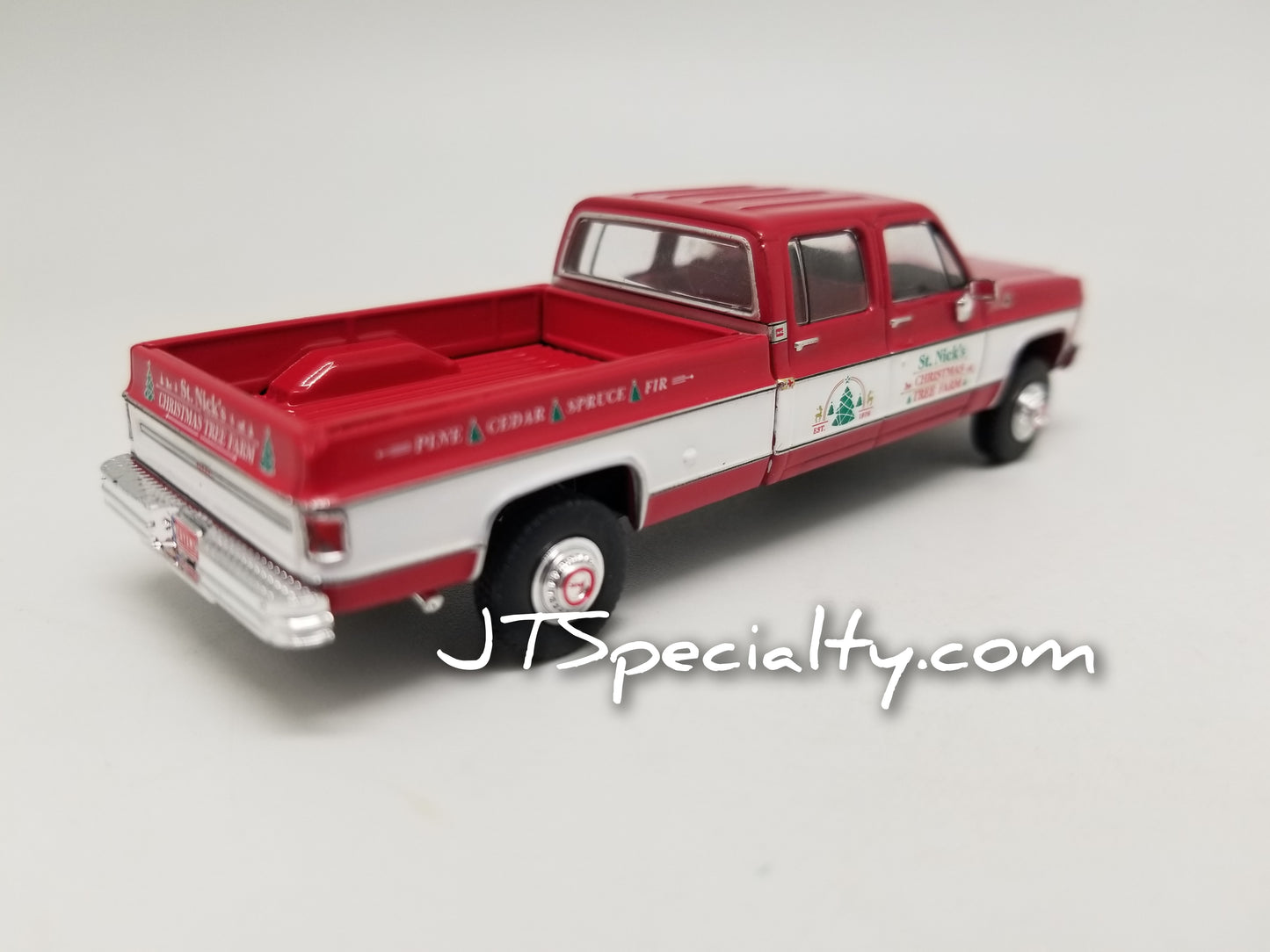 iXO 1976 GMC Sierra Grande 2500 - Christmas Exclusive