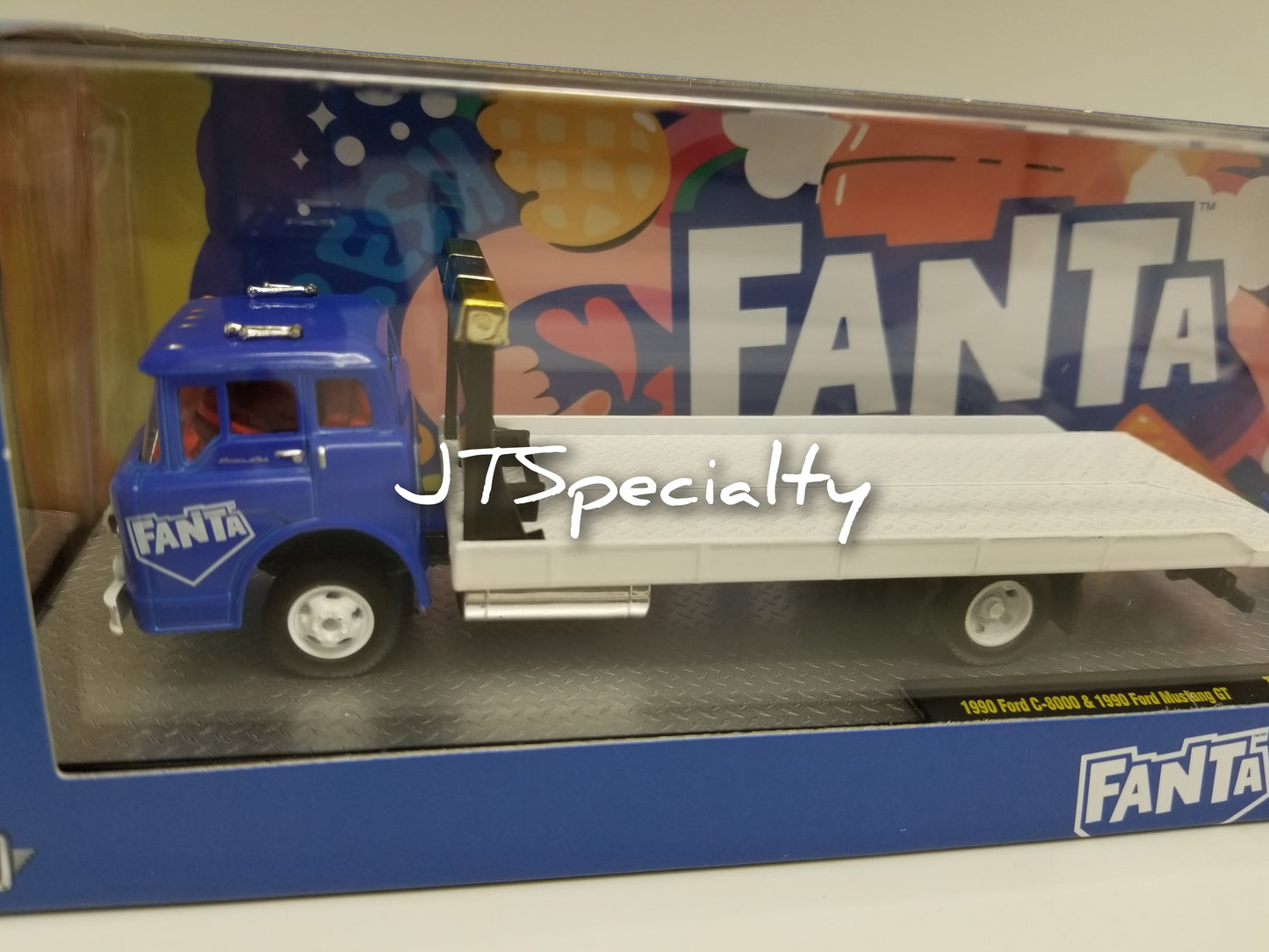 M2 1990 Ford C-8000 & 1990 Mustang GT - Fanta Auto Hauler