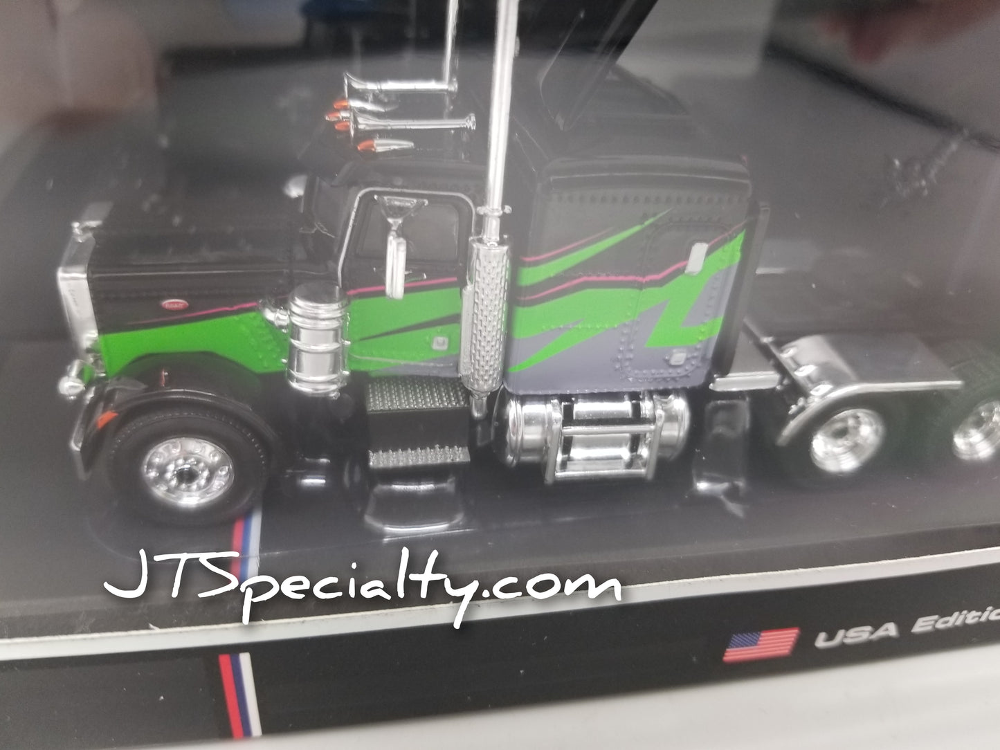 iXO 1973 Peterbilt 359