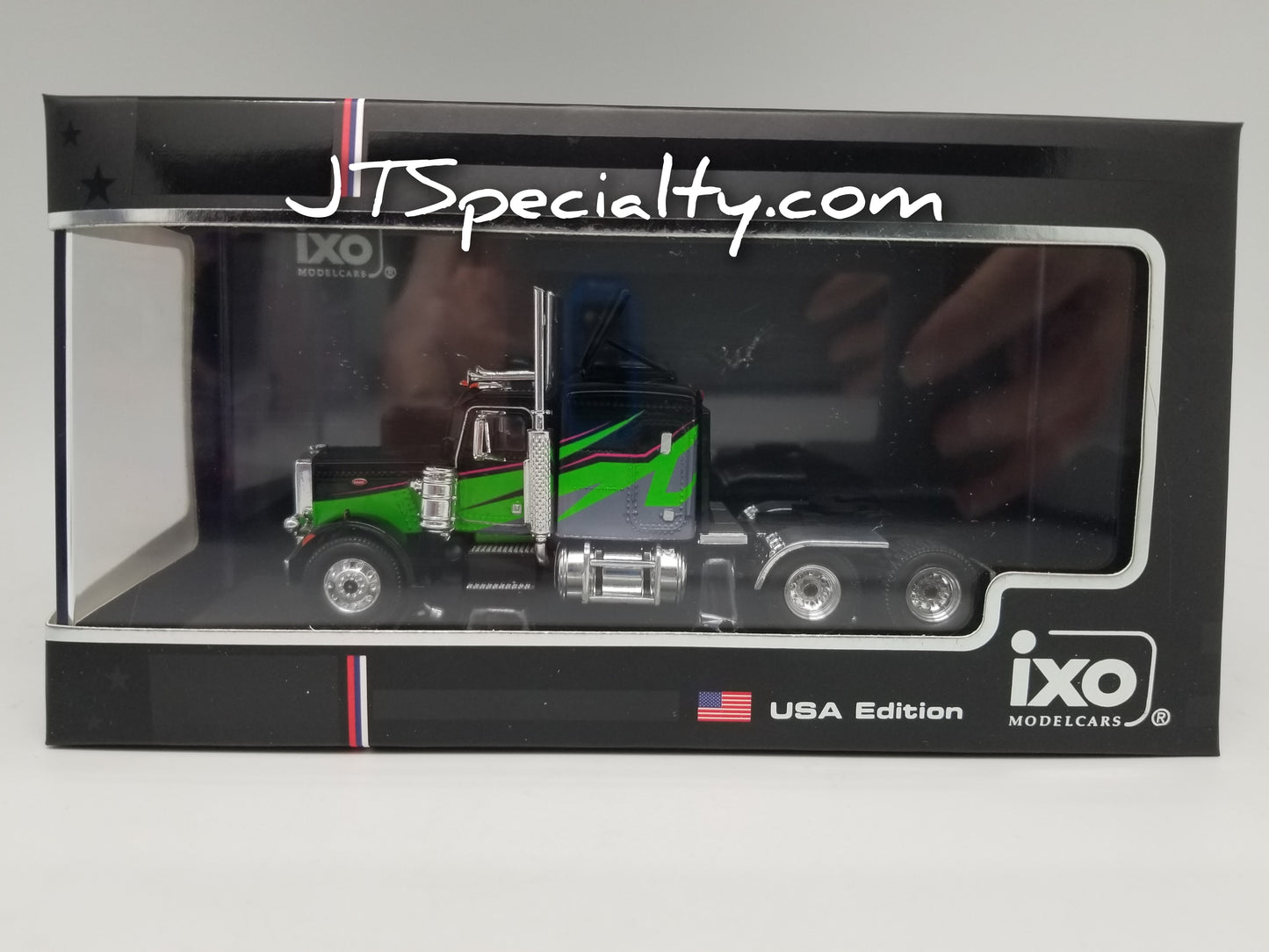 iXO 1973 Peterbilt 359