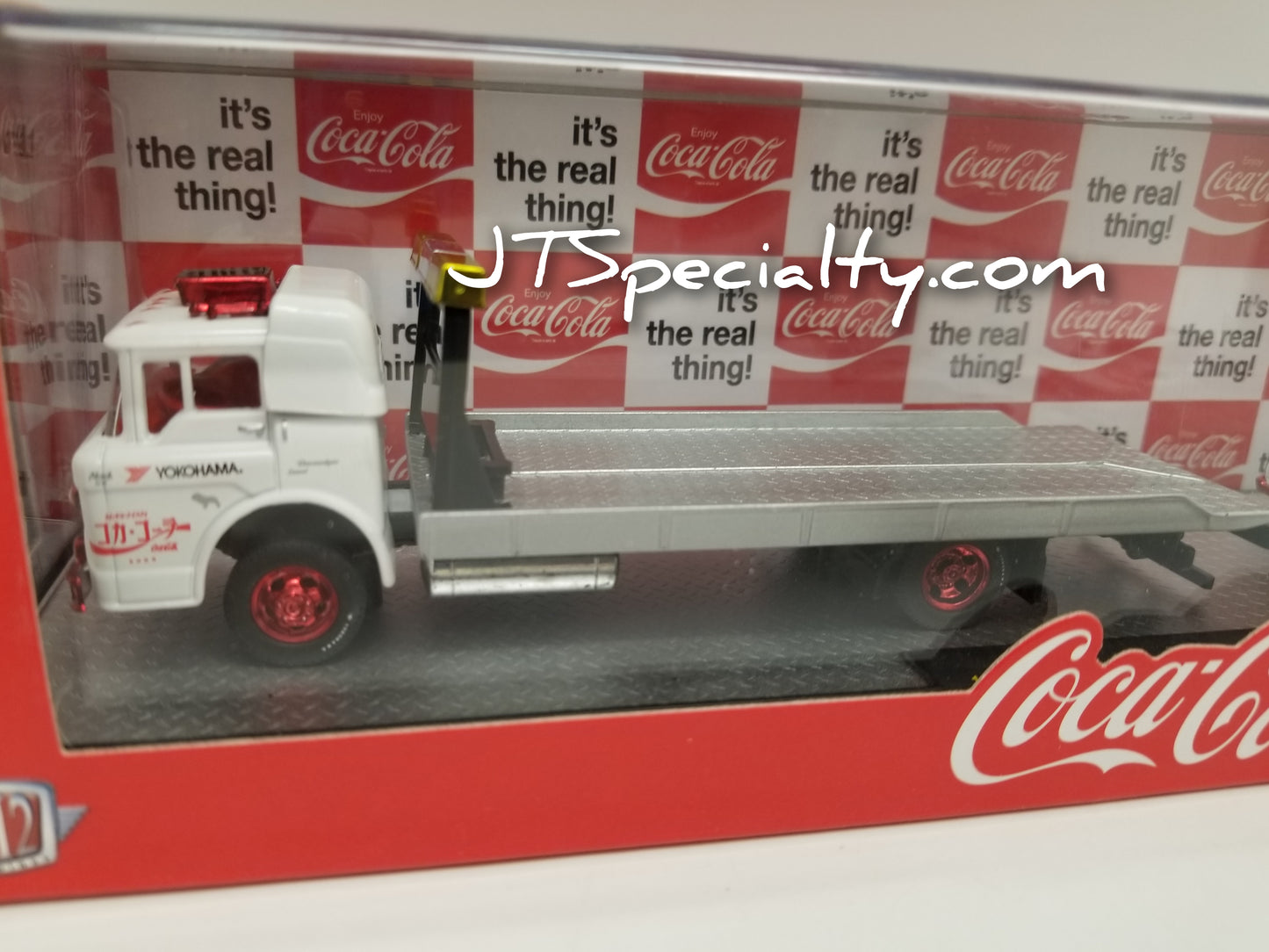 M2 CHASE 1957 Mack Model N & 1978 Datsun Truck Auto Hauler - Coca-Cola