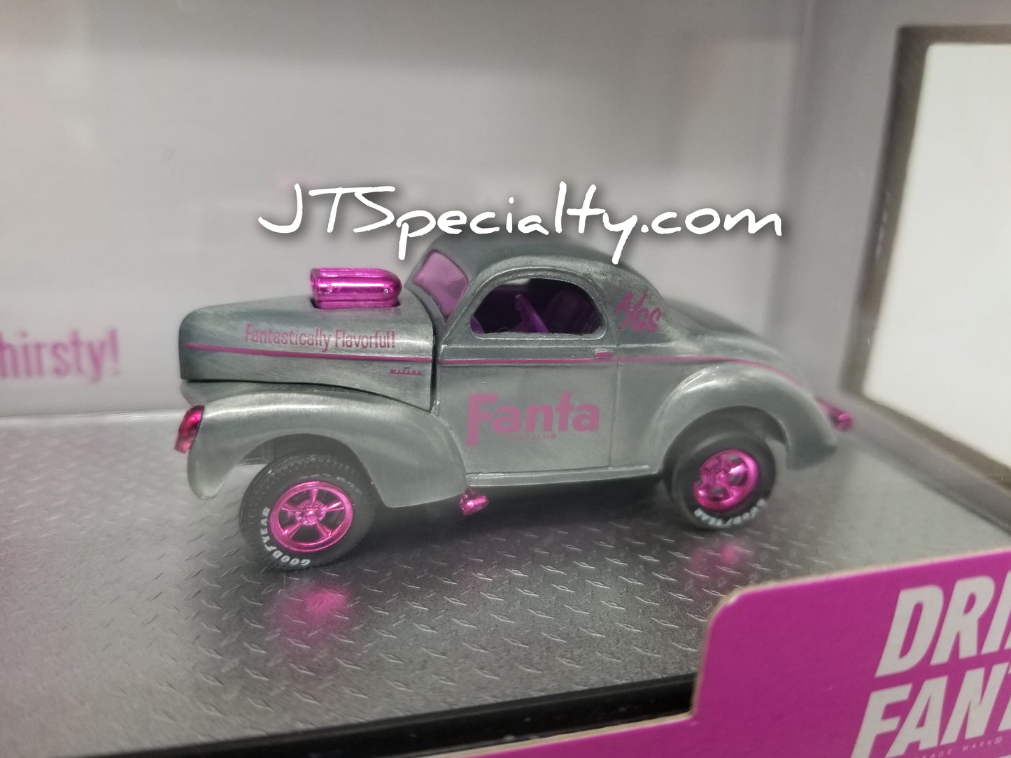 M2 SUPER CHASE 1958 Dodge COE Truck & 1941 Willys Coupe Gasser - Fanta Auto Hauler