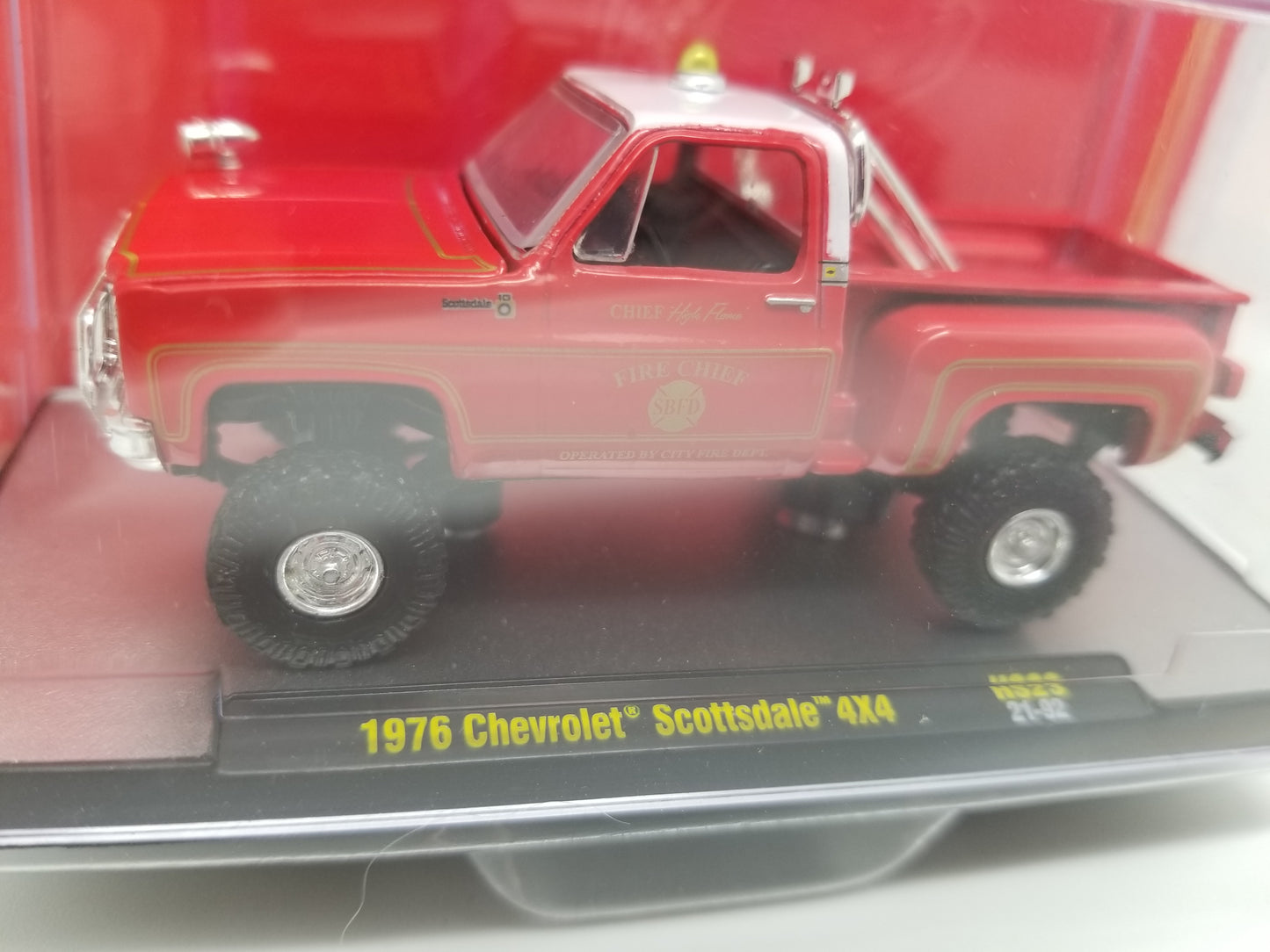 M2 1976 Chevrolet Scottsdale 4x4 - Chief "High Flame" SBFD