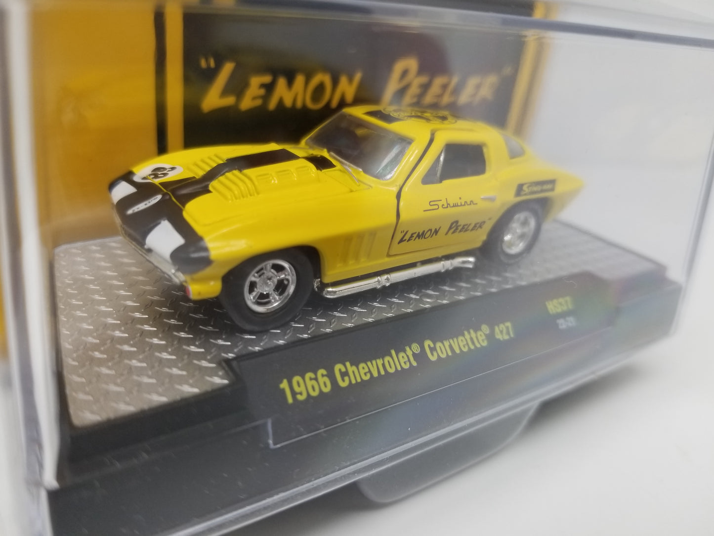 M2 1966 Stingray 'Schwinn Theme' Chevy Corvette - Lemon Peeler