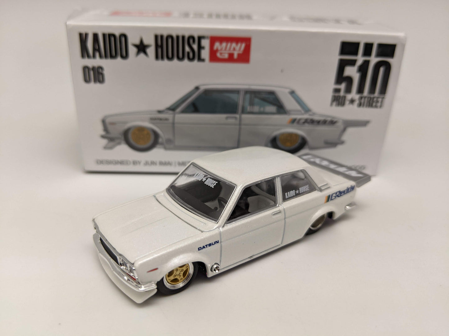 Kaido House 016 Mini GT - Datsun 510 Pro Street GREDDY - Pearl White