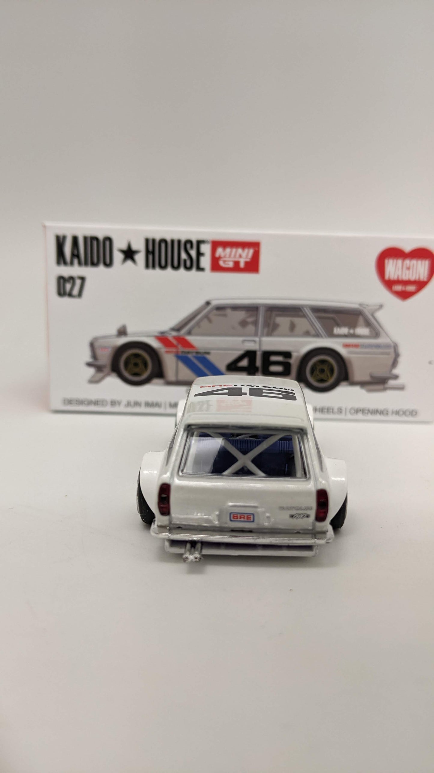 Kaido House 027 Mini GT - Datsun KAIDO 510 Wagon V2 - WHITE